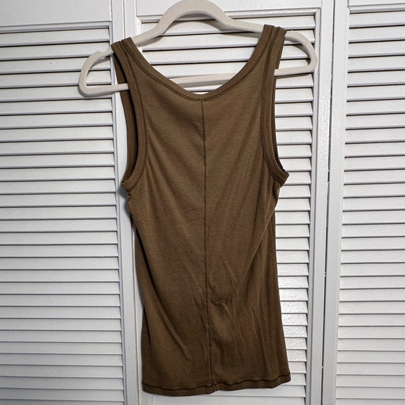 VS Tee Shop Henley Tank - Picture 2 of 4
